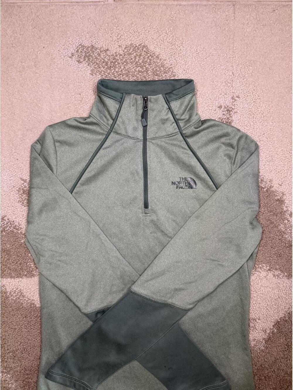 The North Face Women's Green and Khaki Sweatshirt